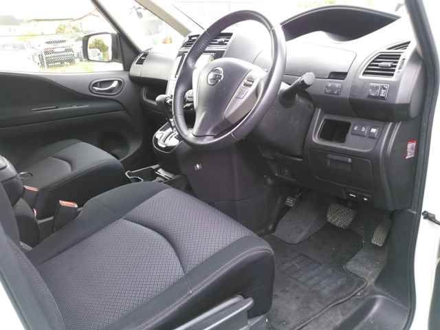 2013 Nissan Serena 4WD ハイウェイスターVセレクシ auction photo 3