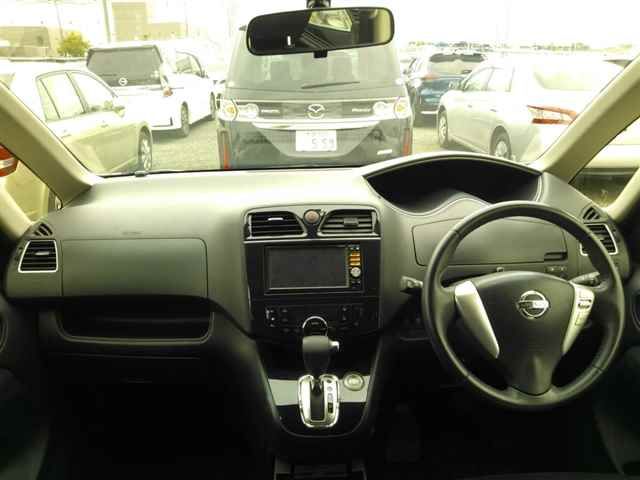 2013 Nissan Serena 4WD ハイウェイスターVセレクシ auction photo 8