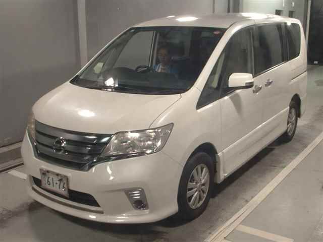 2013 Nissan Serena 4WD ハイウェイスターVセレクシ auction photo 4