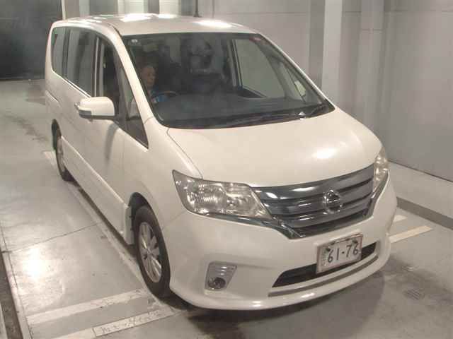 Japan Auction Vehicles 12 2013 Nissan Serena 4WD ハイウェイスターVセレクシ auction photo