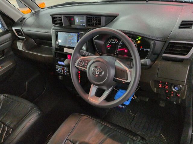 2024 Toyota Roomy G auction photo 3