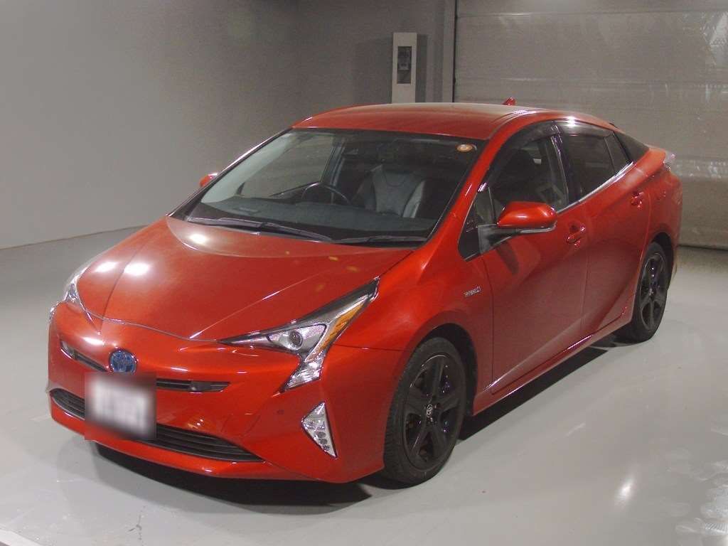 2017 Toyota Prius Aツーリングセレクション Japan auction vehicle