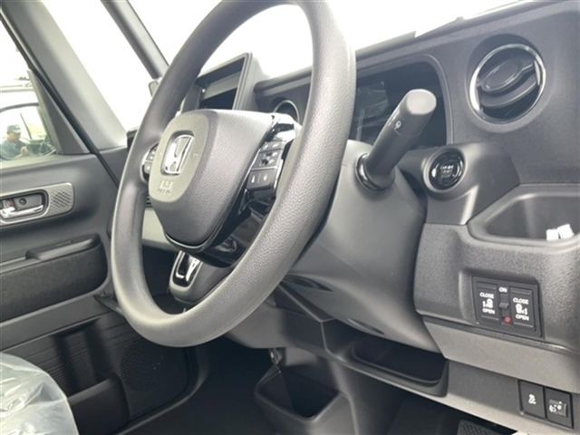 2026 Honda N-BOX Custom Base auction photo 7