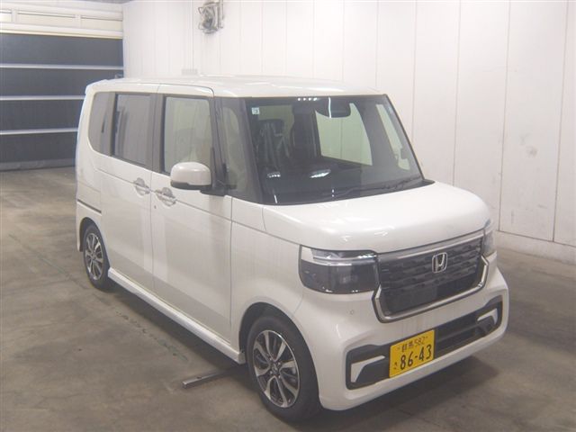 2026 Honda N-BOX Custom Base Japan auction vehicle