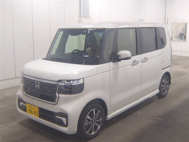 2026 Honda N-BOX Custom Base auction photo 4