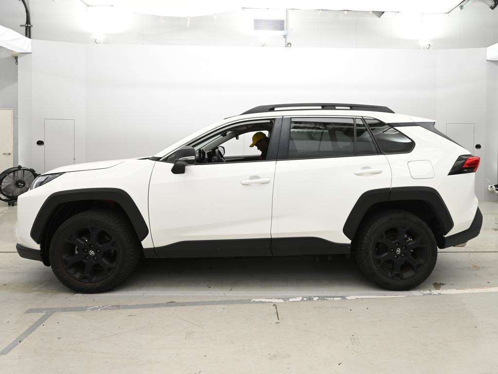2023 Toyota RAV4 HVアドベンチャオフロード 4WD auction photo 4