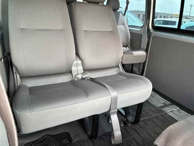 2006 Toyota Hiace DX auction photo 7