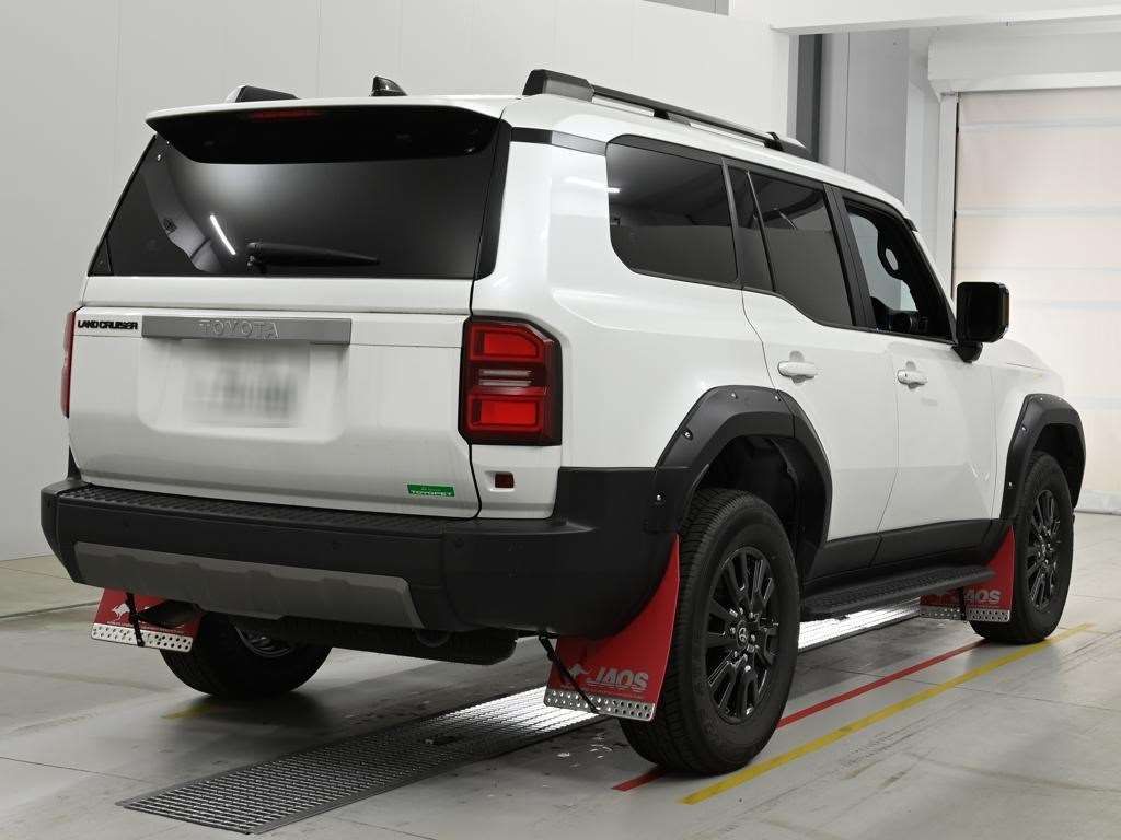 2025 Toyota Land Cruiser 250 VX 4WD auction photo 2