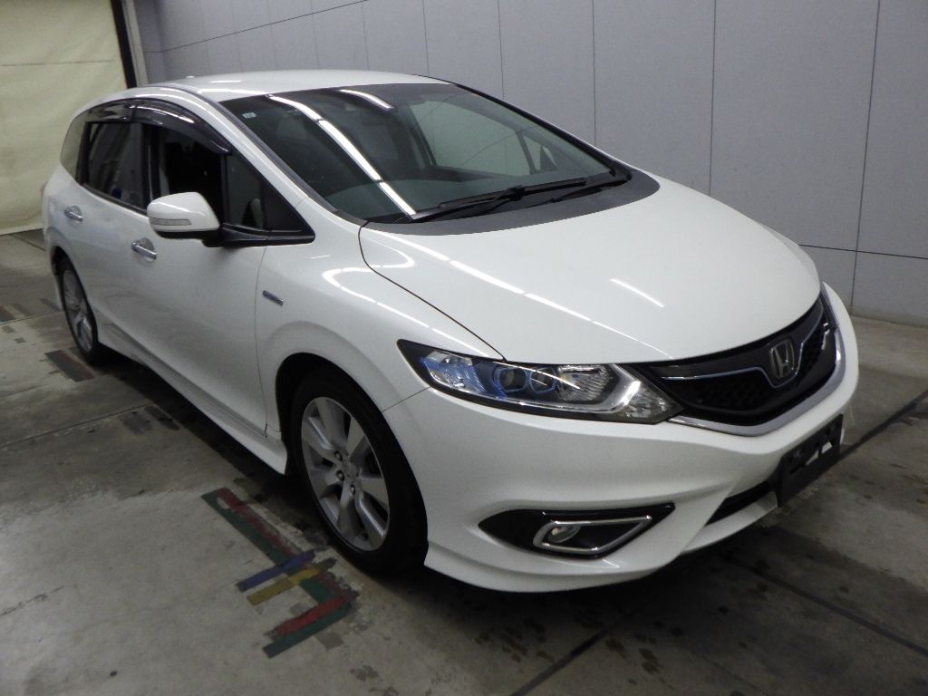 Japan Auction Vehicles 15 2017 Honda ジェイド ハイブリッドX auction photo
