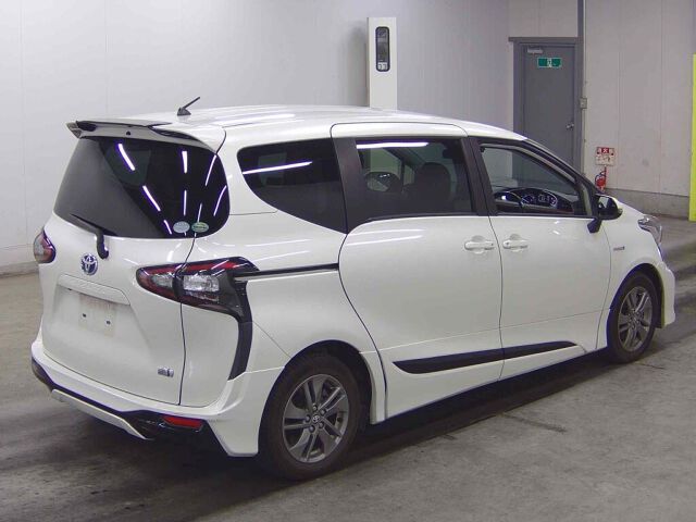 2015 Toyota Sienta Hybrid G auction photo 5