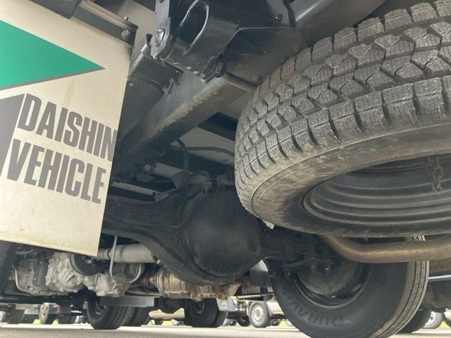 2019 Isuzu Elf Koukyou Okyu Usagi Shosha PG4 auction photo 8