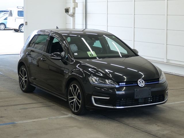 Japan Auction Vehicles 8 2015 Volkswagen VW ゴルフ GTE auction photo