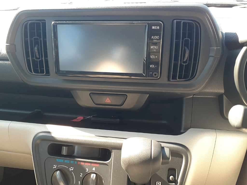 2023 Toyota Passo X auction photo 12