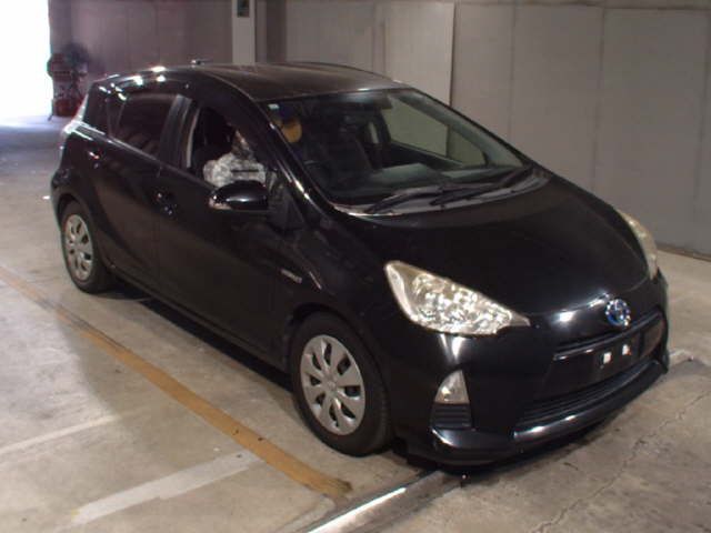 2013 Toyota Aqua Gブラックソフトレザーセレクシ Japan auction vehicle