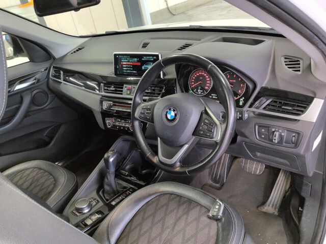 2017 BMW X1 XDRIV18D X-Line 4WD auction photo 3