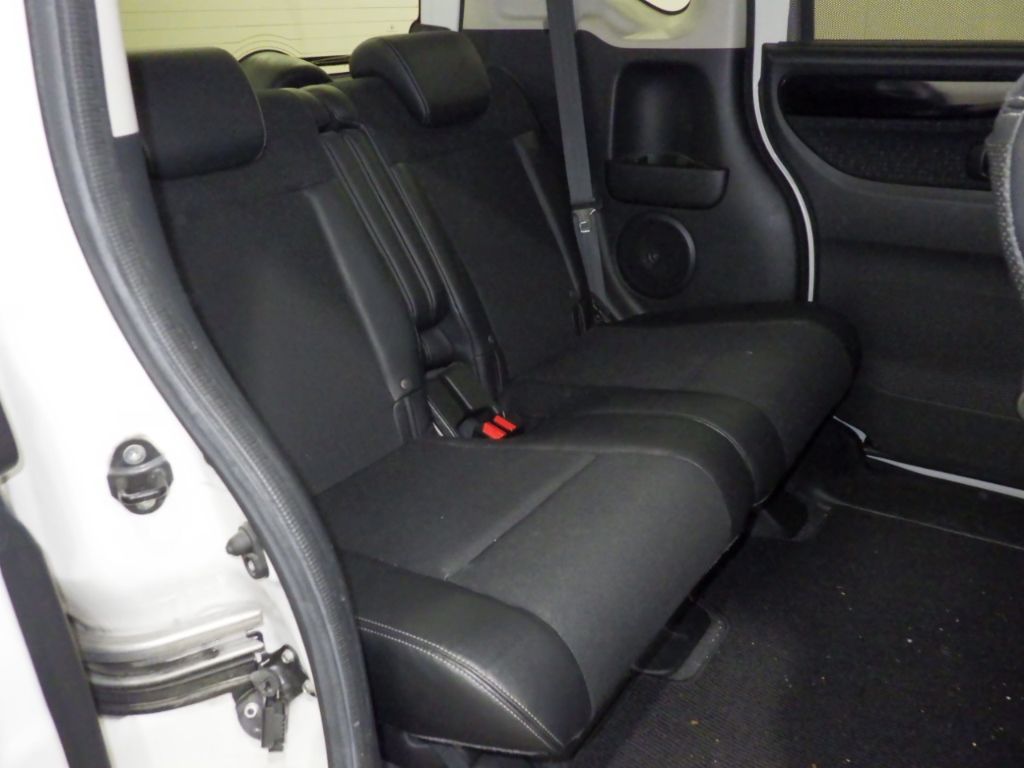 2017 Honda N-BOX カスタムターボSSパッケージ auction photo 7