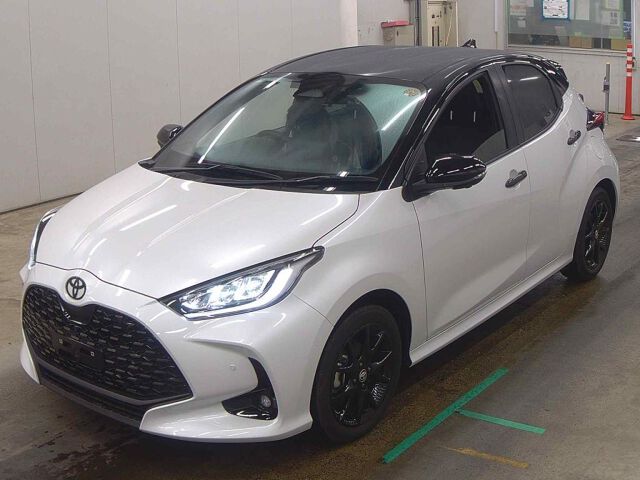 2025 Toyota Yaris HV Zウルバーノ auction photo 4