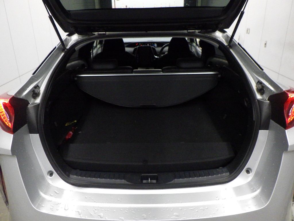 2017 Toyota Prius PHV Sナビパッケージ auction photo 13