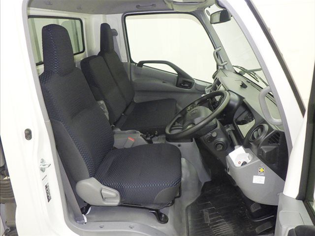 2021 Toyota Dyna Flatbed auction photo 5