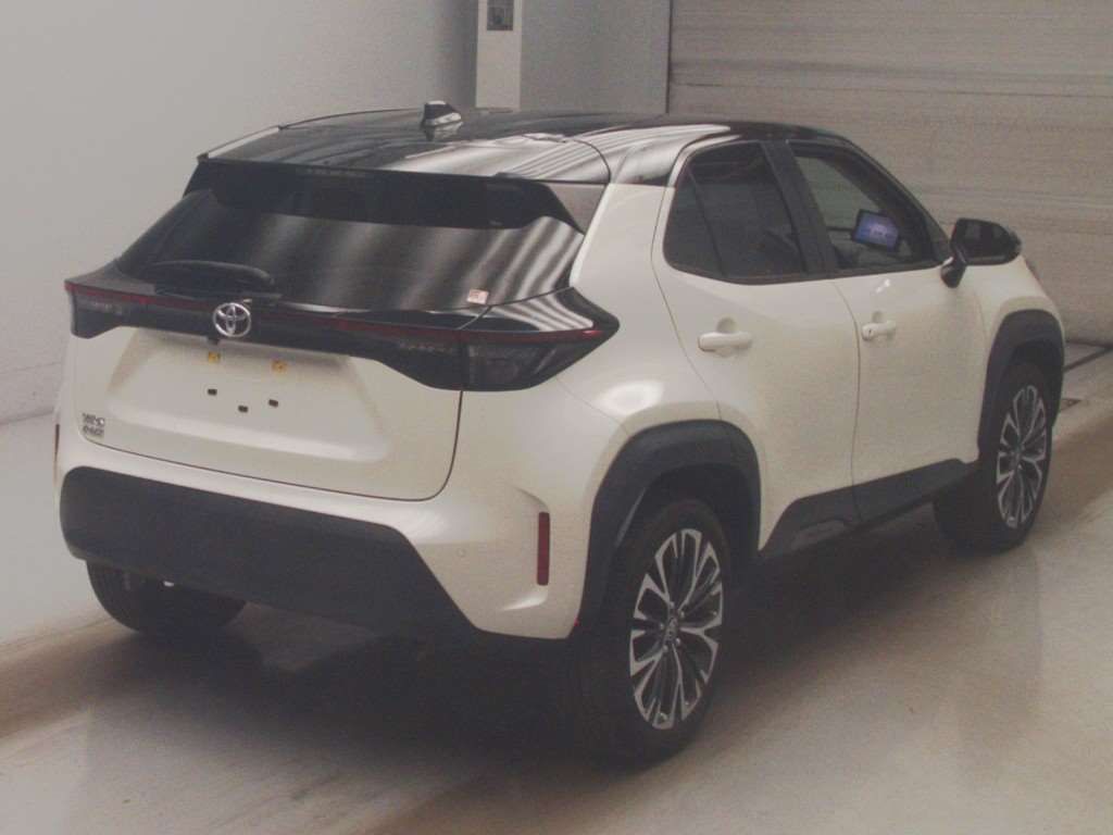 2021 Toyota Yaris Cross Z auction photo 2
