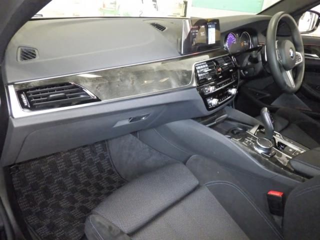 2019 BMW BMW 523 d MSP auction photo 2