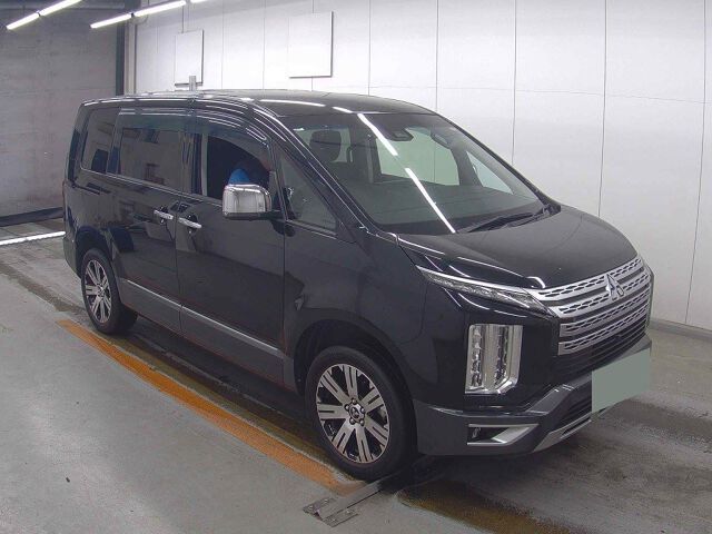 Japan Auction Vehicles 8 2020 Mitsubishi Delica D:5 P 4WD auction photo