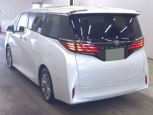 2025 Toyota Alphard Z auction photo 2