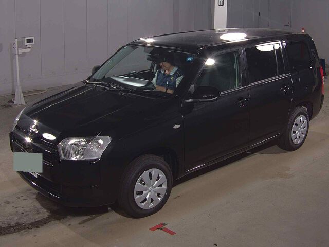 2026 Toyota Probox F 4WD auction photo 4