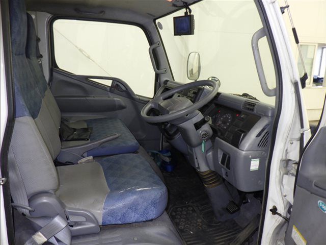 2006 Mitsubishi Fuso Canter バン auction photo 6