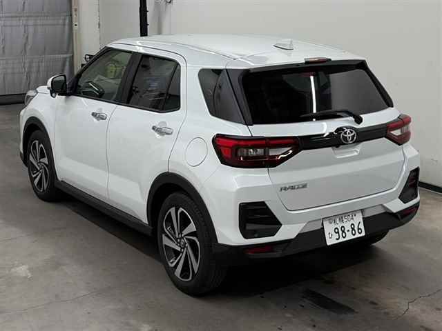 2023 Toyota Raize Z 4WD auction photo 2