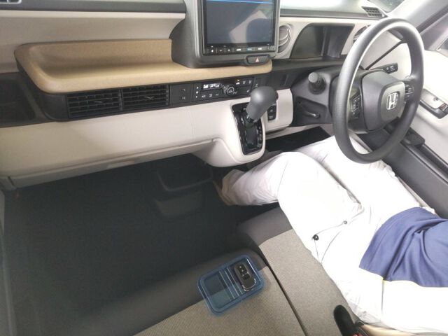 2026 Honda N-BOX Base grade auction photo 3