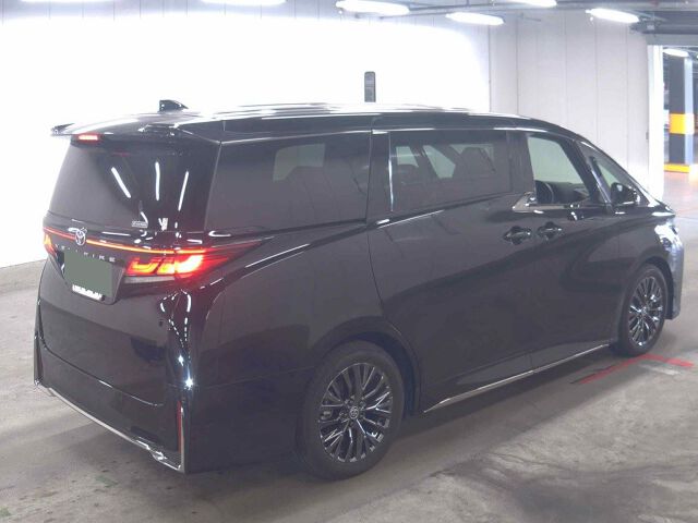 2025 Toyota Vellfire Z Premier auction photo 5
