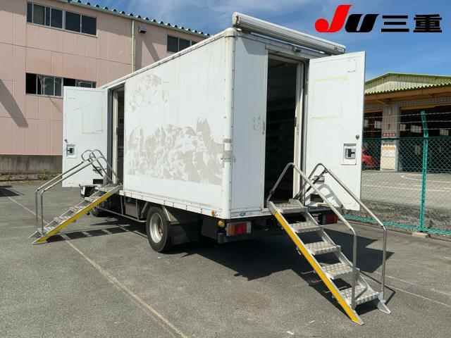 2011 Isuzu Elf イドウハンバイシャ auction photo 2