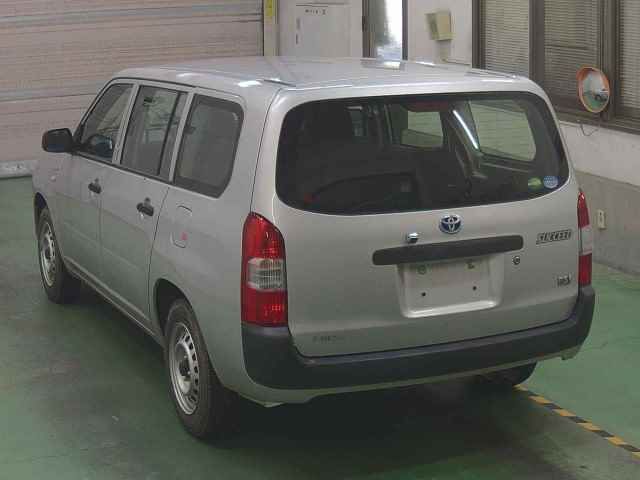 2020 Toyota Succeed Hybrid UL auction photo 2