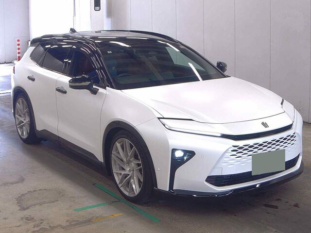 Japan Auction Vehicles 8 2025 Toyota Crown Estate Estate Z (HEV) 4WD auction photo