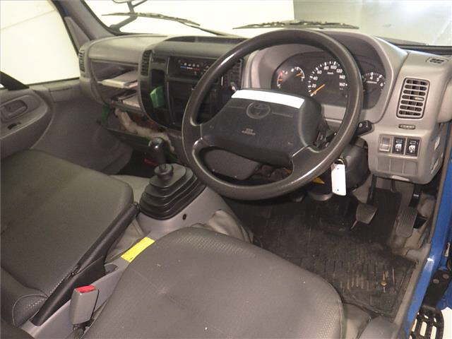 2015 Toyota Dyna Wキャブ auction photo 3