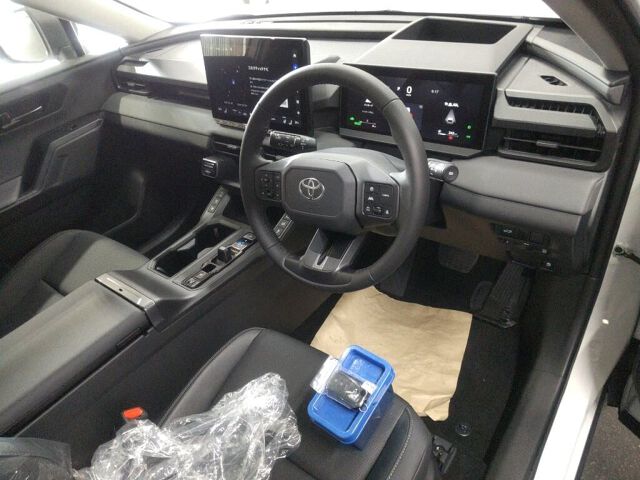 2026 Toyota RAV4 Z 4WD auction photo 3