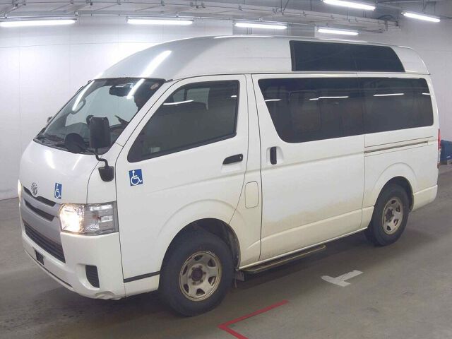 2015 Toyota Hiace Welcab 4WD auction photo 4
