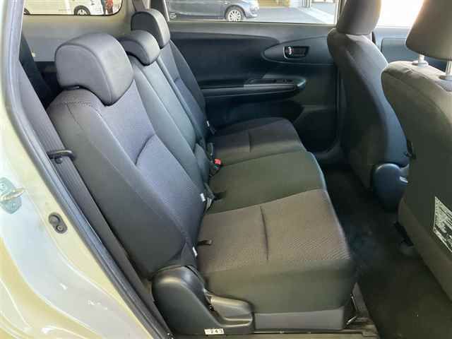 2017 Toyota Wish 1.8X auction photo 7