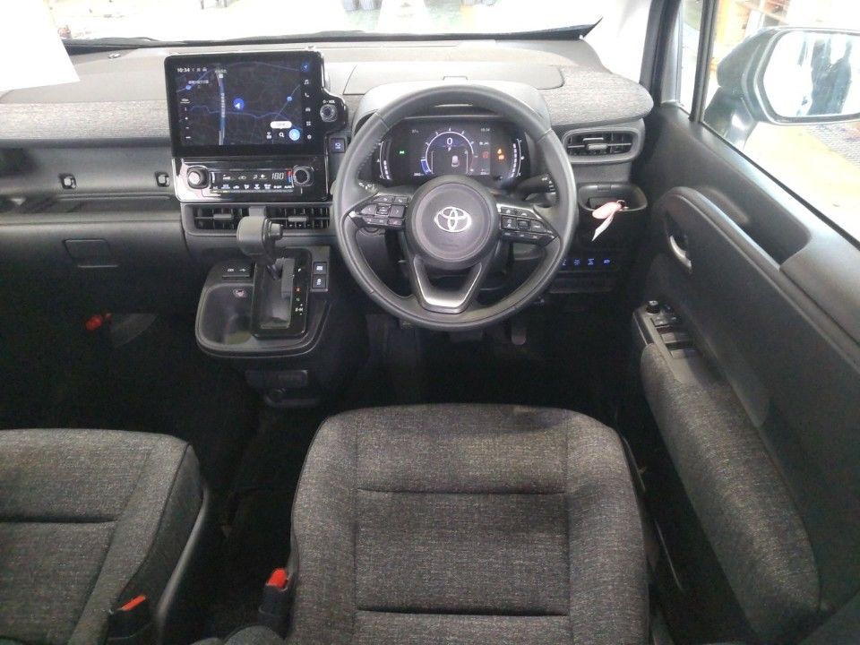 2025 Toyota Sienta auction photo 3