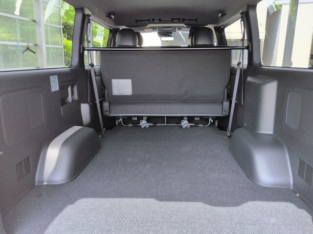 2026 Toyota Hiace LスーパーGLダーク2 auction photo 6