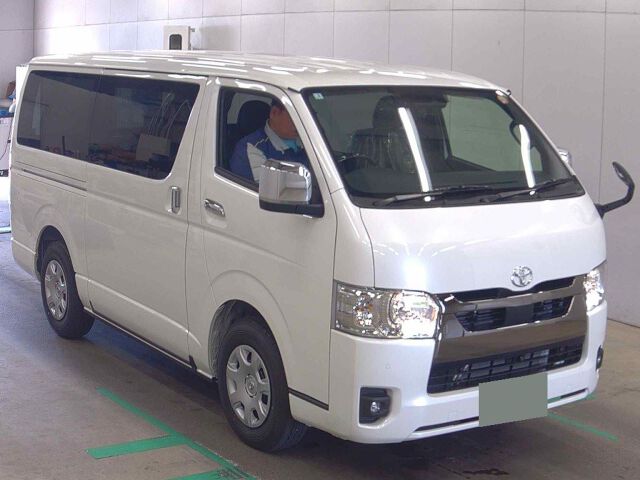Japan Auction Vehicles 8 2026 Toyota Hiace LスーパーGLダーク2 auction photo