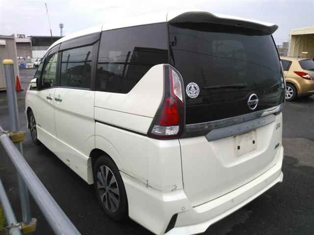 2017 Nissan Serena ハイウェイスターVセレクションI auction photo 2