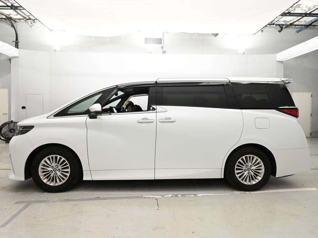 2025 Toyota Alphard X 4WD auction photo 4
