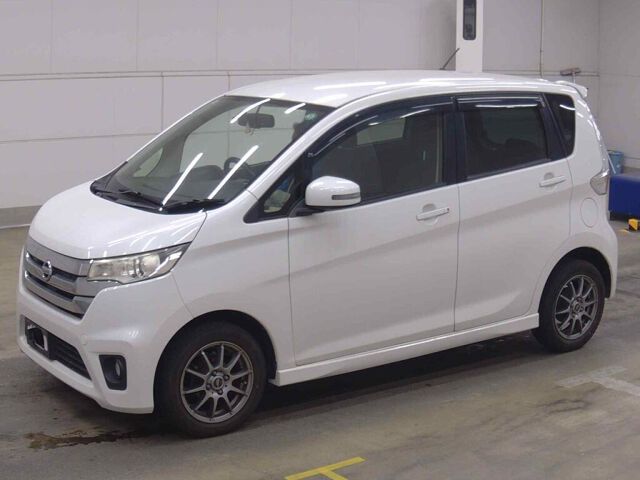 2013 Nissan Dayz Highway Star X 4WD auction photo 4