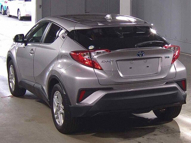 2022 Toyota C-HR S auction photo 2
