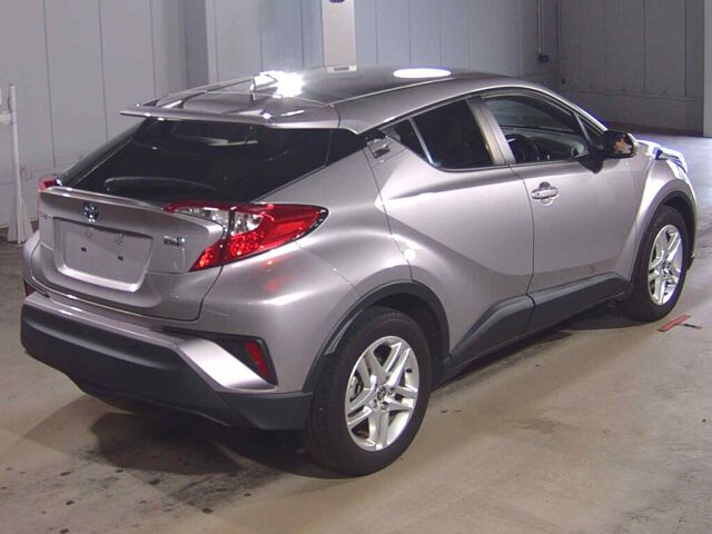 2022 Toyota C-HR S auction photo 5