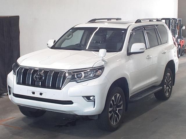 2023 Toyota Land Cruiser Prado 4WDTX L Package auction photo 4
