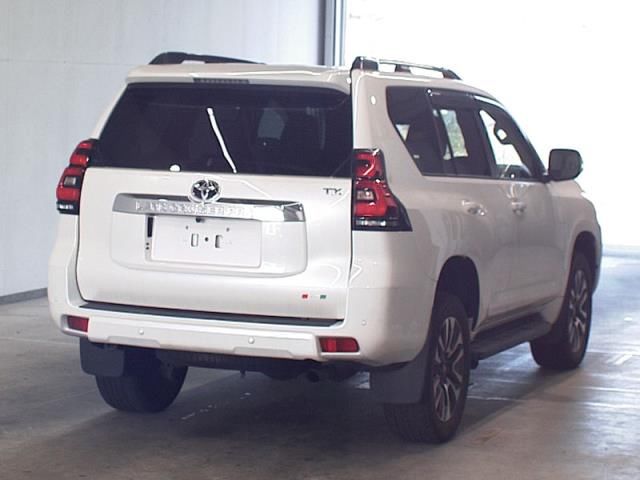 2023 Toyota Land Cruiser Prado 4WDTX L Package auction photo 5