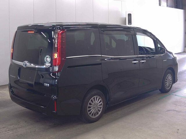2015 Toyota Esquire HV GI auction photo 5